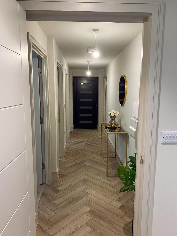 Wimbledon Luxury 3Bedroom Apartment Raynes Park Eksteriør bilde