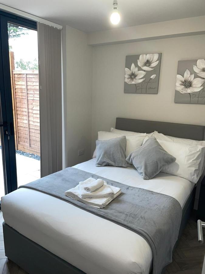 Wimbledon Luxury 3Bedroom Apartment Raynes Park Eksteriør bilde